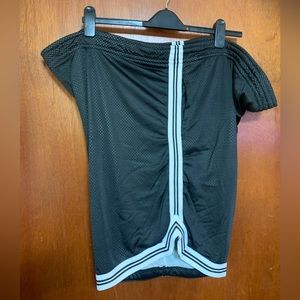 Men’s 2X blue athletic shorts.